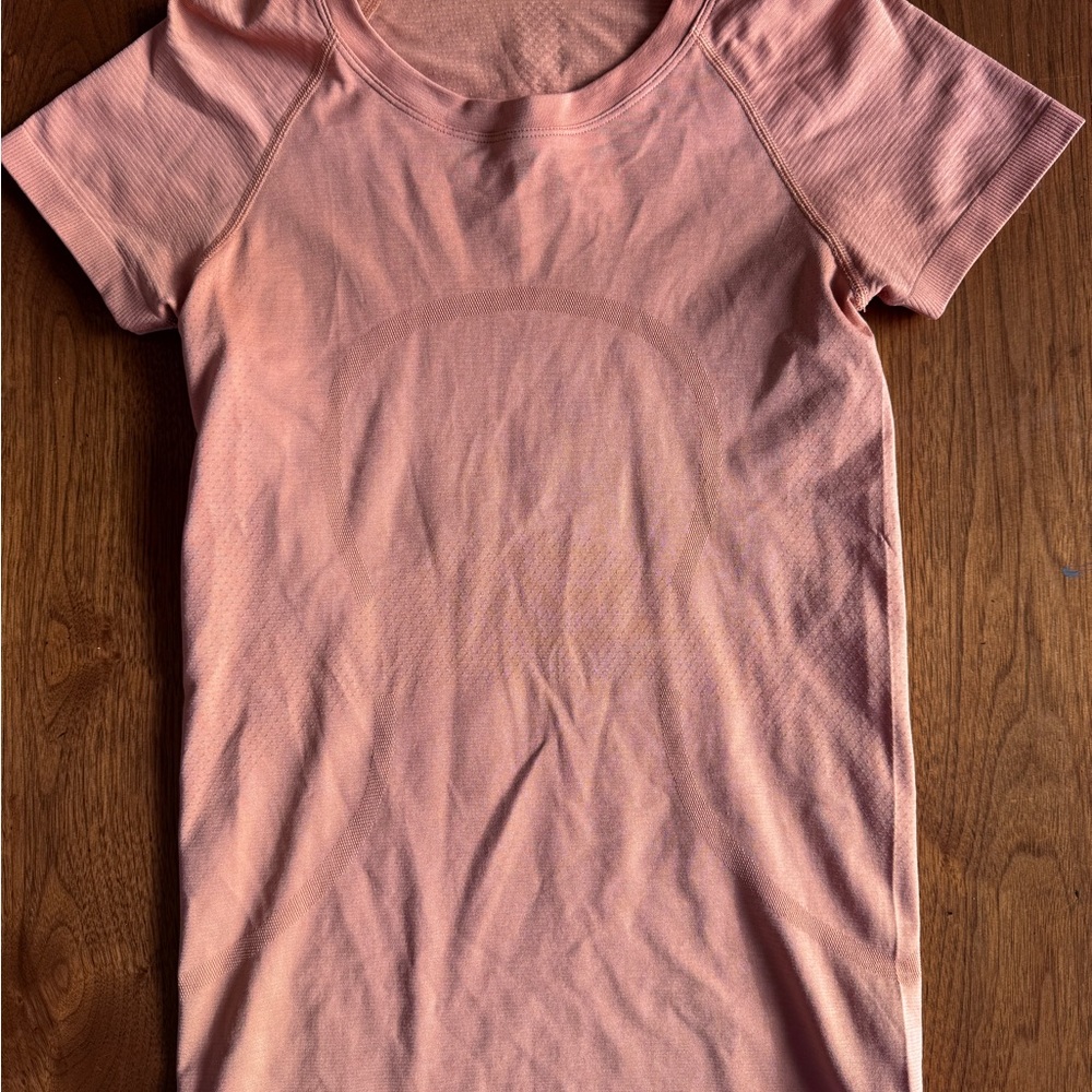 lululemon athletica Soft Coral Short Sleeve Tee